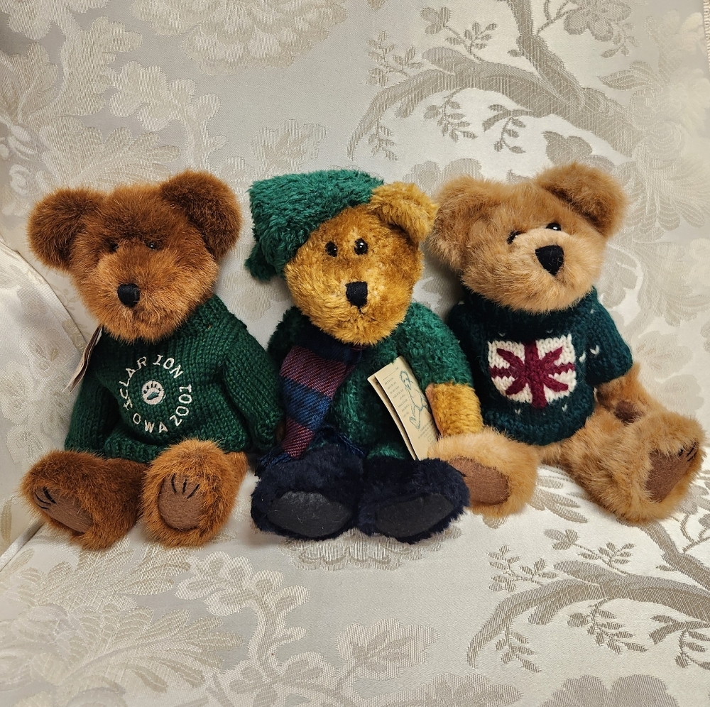 Boyds Bears Bradie B Bearsley, Emmett Elfberg, Casimir B Bean Holiday Bear Plush